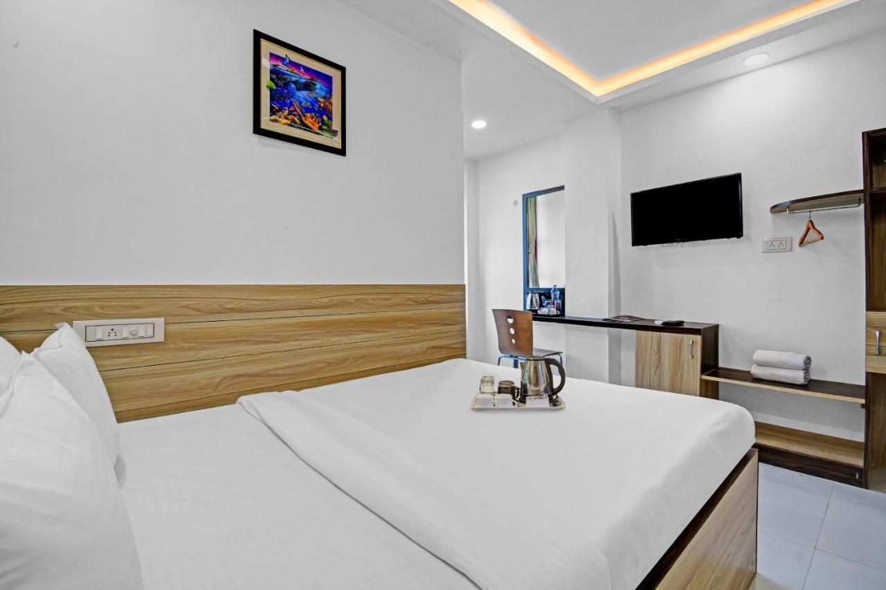 Oyo Townhouse 779 Gods County Hotel Тарапит Екстериор снимка