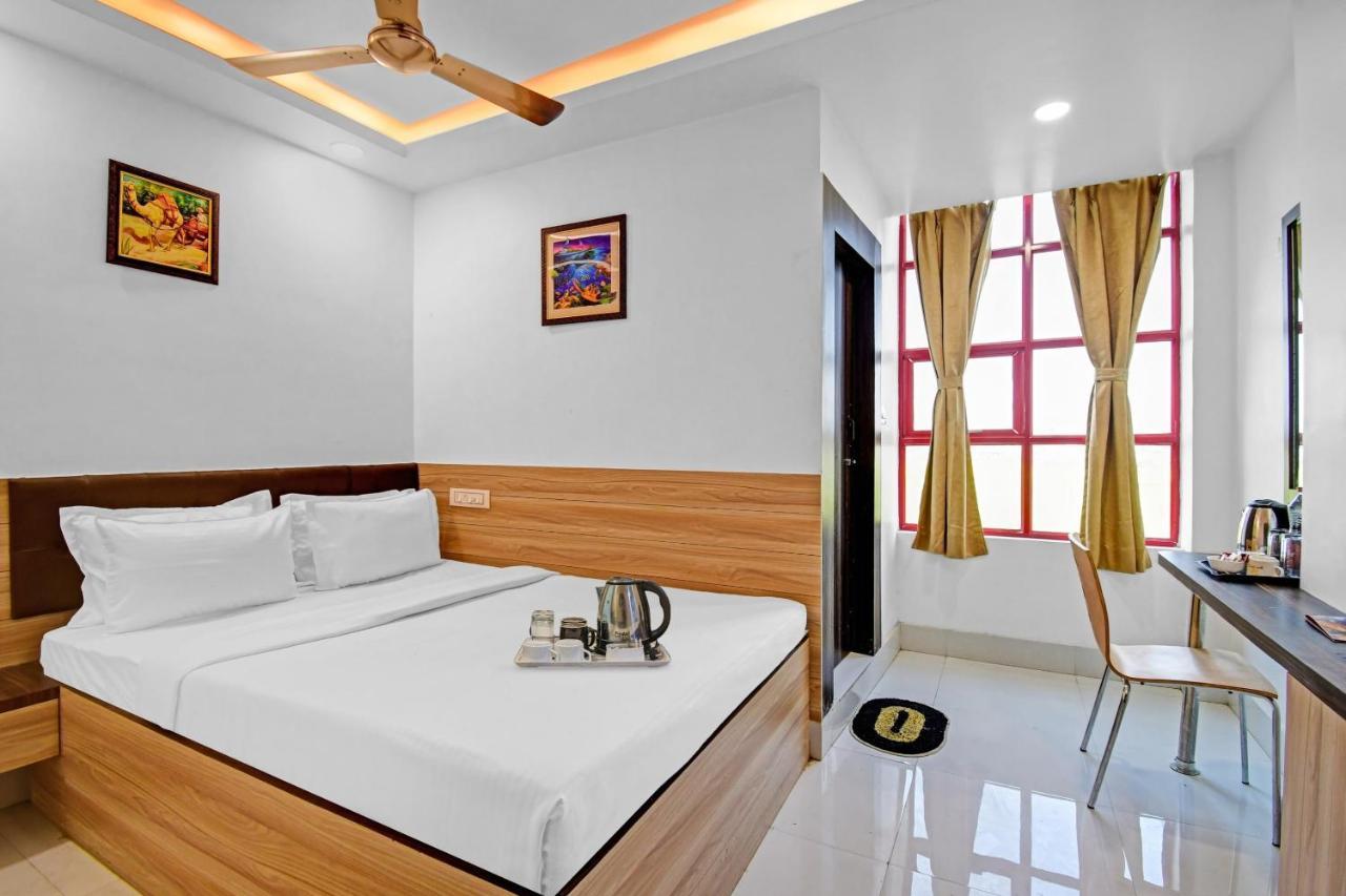 Oyo Townhouse 779 Gods County Hotel Тарапит Екстериор снимка