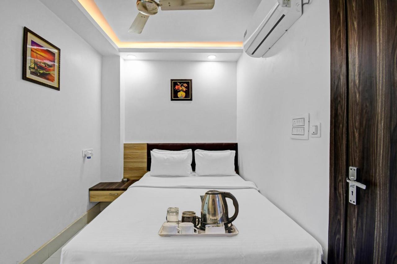 Oyo Townhouse 779 Gods County Hotel Тарапит Екстериор снимка