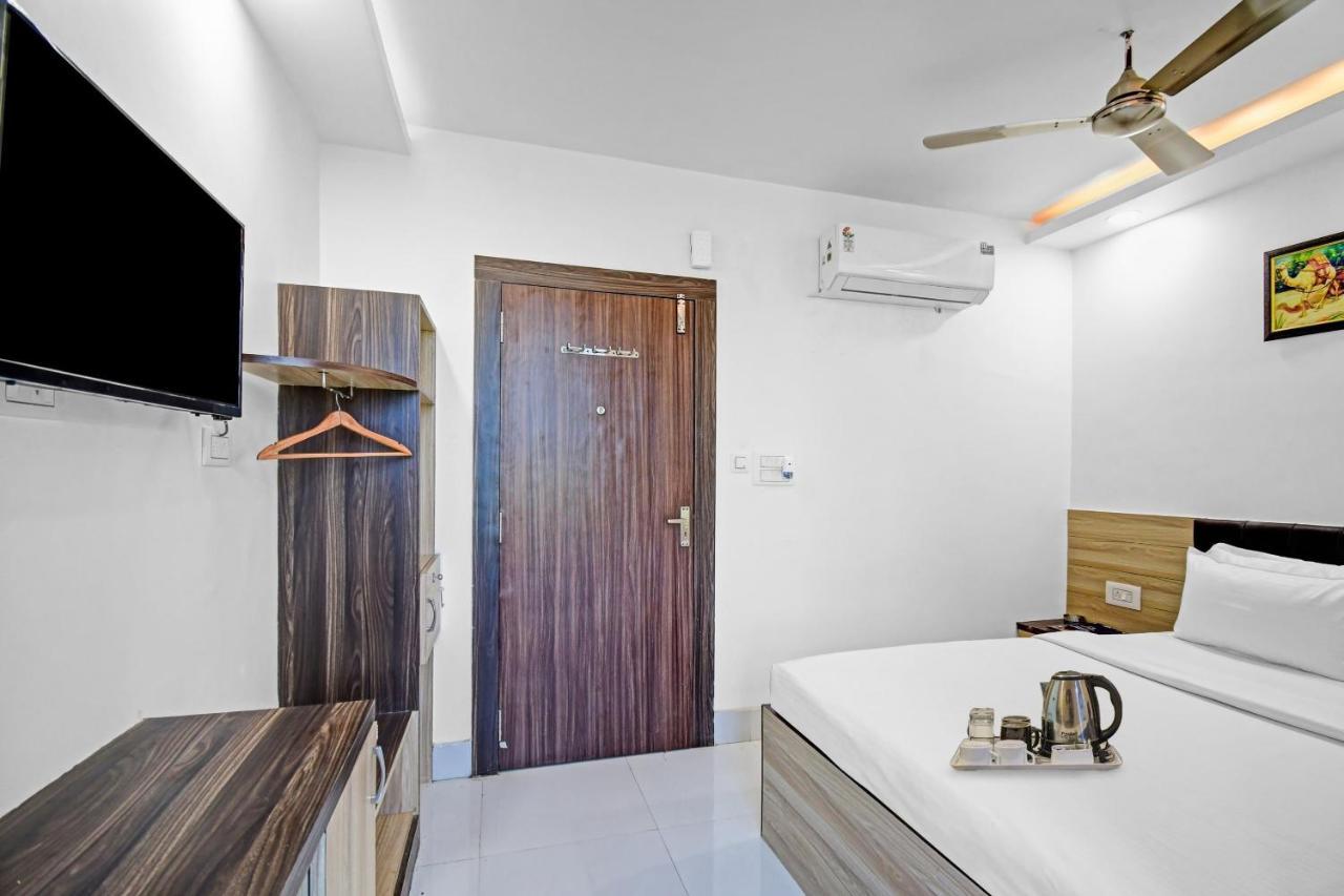 Oyo Townhouse 779 Gods County Hotel Тарапит Екстериор снимка