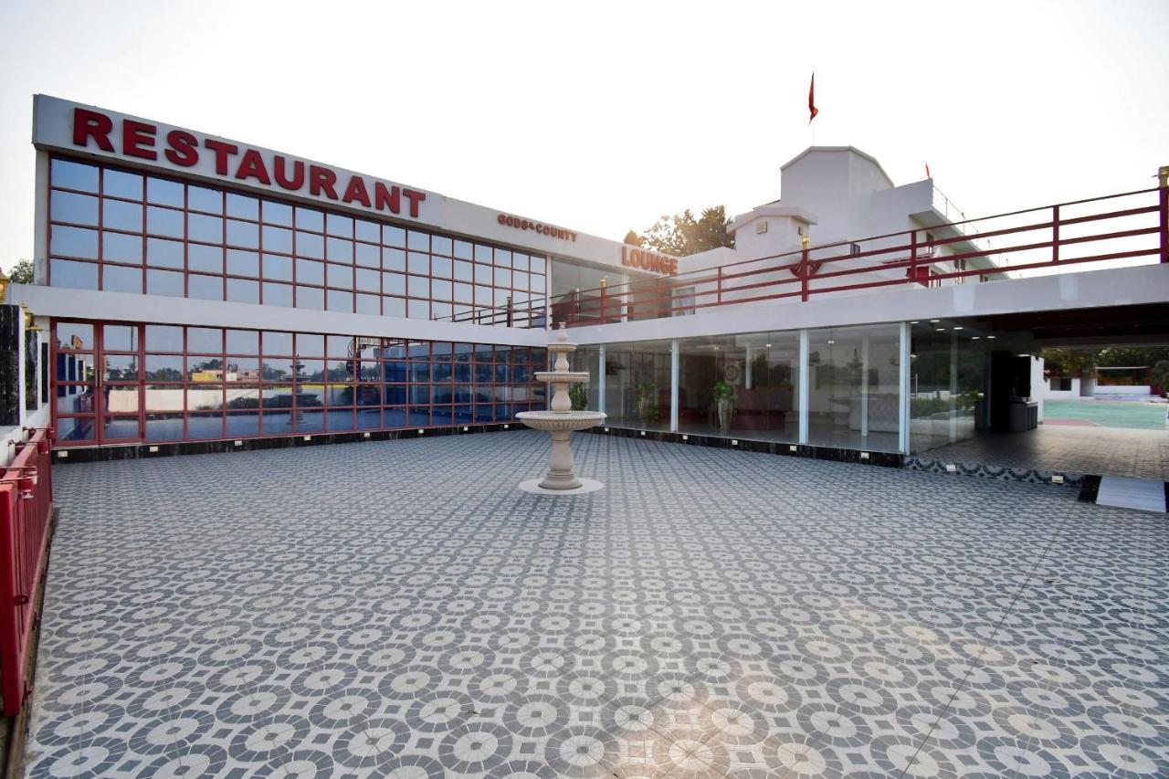 Oyo Townhouse 779 Gods County Hotel Тарапит Екстериор снимка