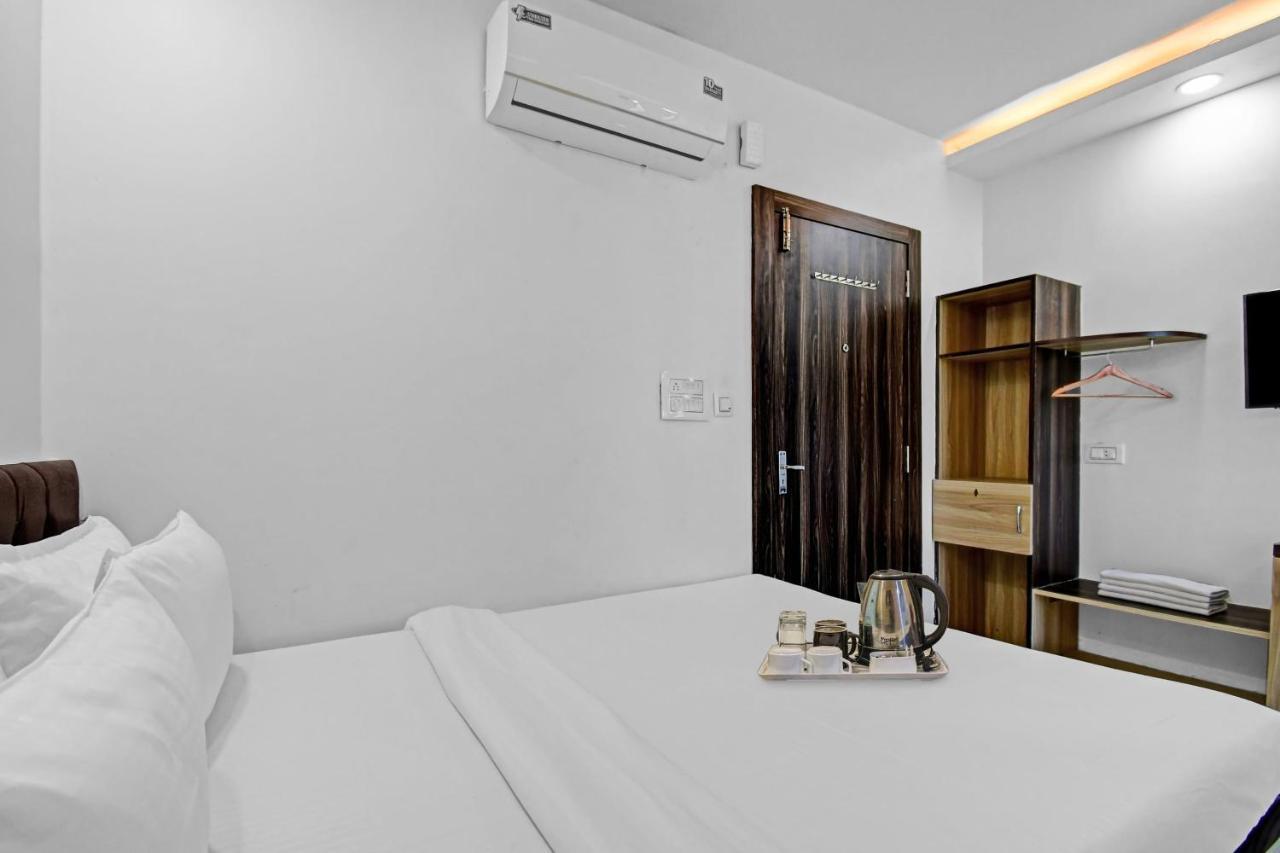 Oyo Townhouse 779 Gods County Hotel Тарапит Екстериор снимка
