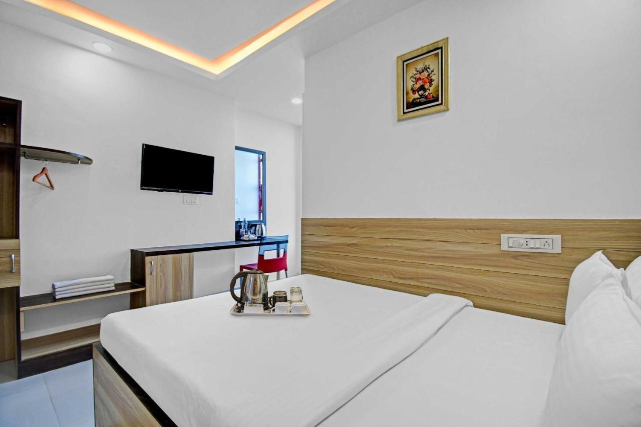 Oyo Townhouse 779 Gods County Hotel Тарапит Екстериор снимка