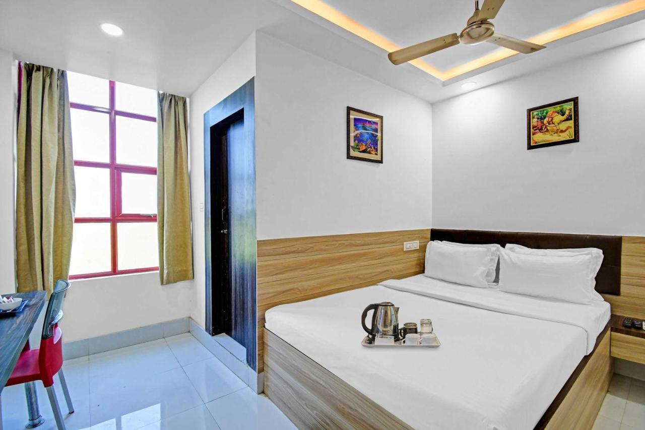 Oyo Townhouse 779 Gods County Hotel Тарапит Екстериор снимка